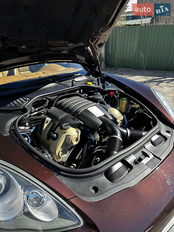 Фастбэк Porsche Panamera 2012 в Львове