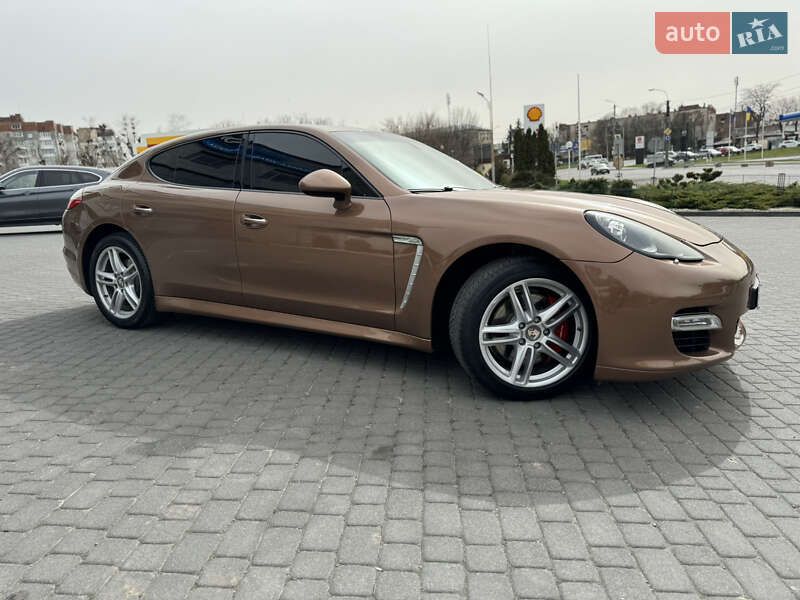 Фастбек Porsche Panamera 2011 в Хмельницькому фото 3 Фастбек Porsche Panamera 2011 в Хмельницькому