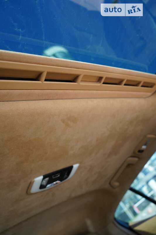 Фастбэк Porsche Panamera 2010 в Киеве фото 17 Фастбэк Porsche Panamera 2010 в Киеве