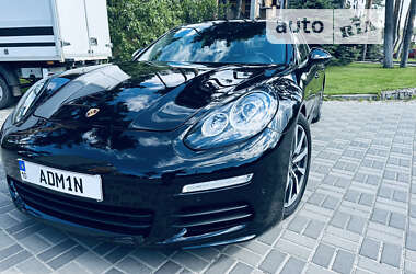 Фастбек Porsche Panamera 2014 в Києві