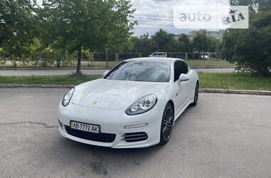 Фастбэк Porsche Panamera 2013 в Виннице