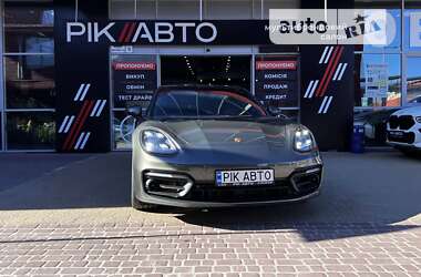 Фастбек Porsche Panamera 2023 в Львові