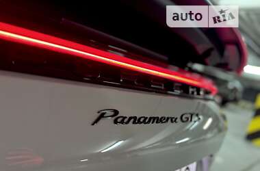 Фастбек Porsche Panamera 2021 в Дніпрі