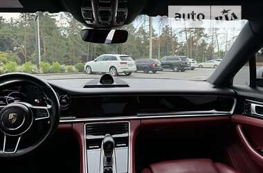 Фастбек Porsche Panamera 2018 в 