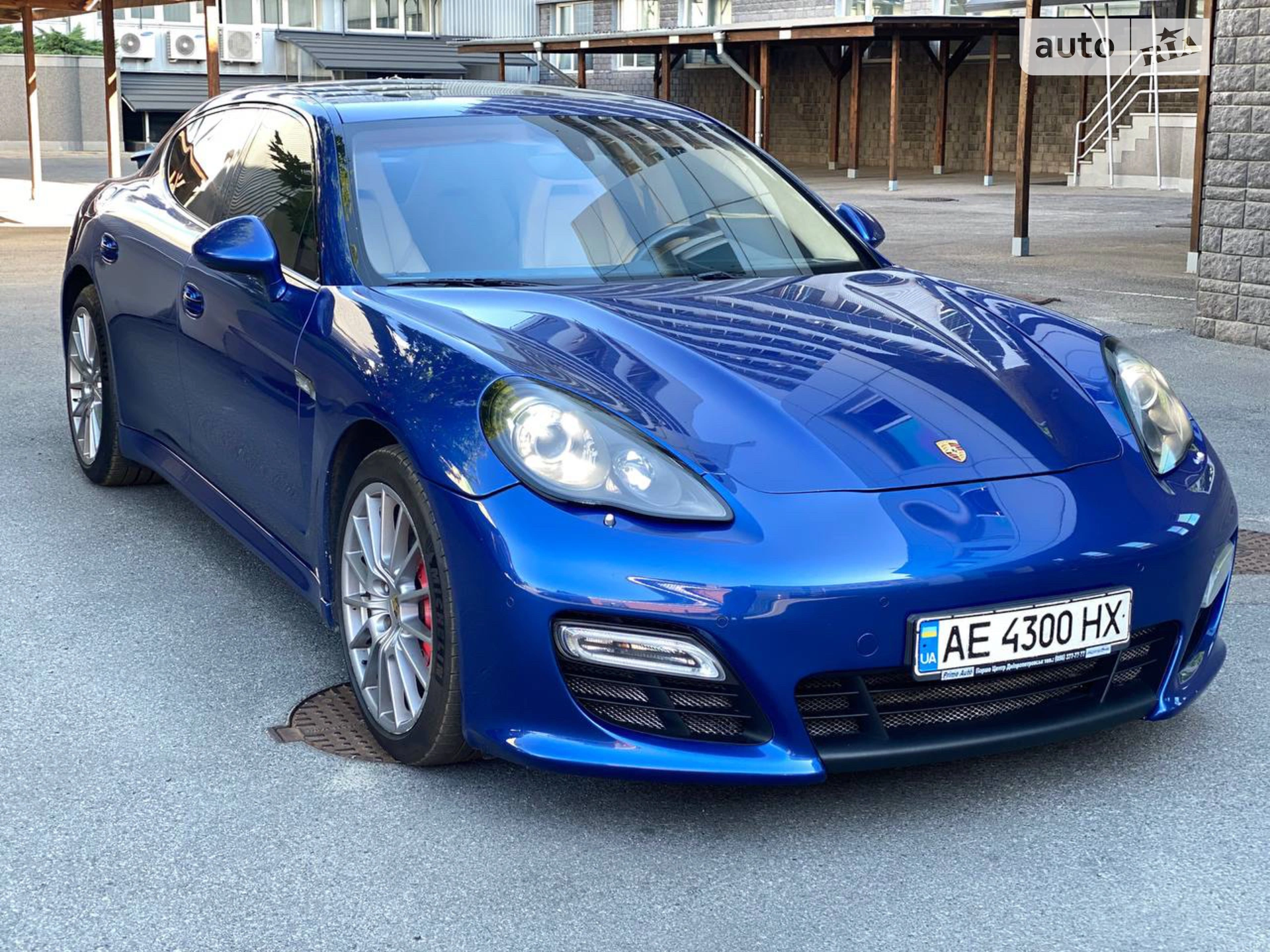 2011 Porsche Panamera - мініатюра 2