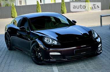 Фастбек Porsche Panamera 2012 в Одесі