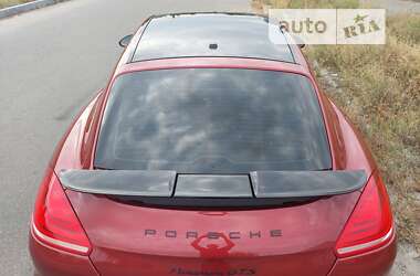 Фастбек Porsche Panamera 2015 в 