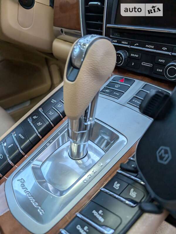 Фастбек Porsche Panamera 2014 в Ужгороді фото 41 Фастбек Porsche Panamera 2014 в Ужгороді