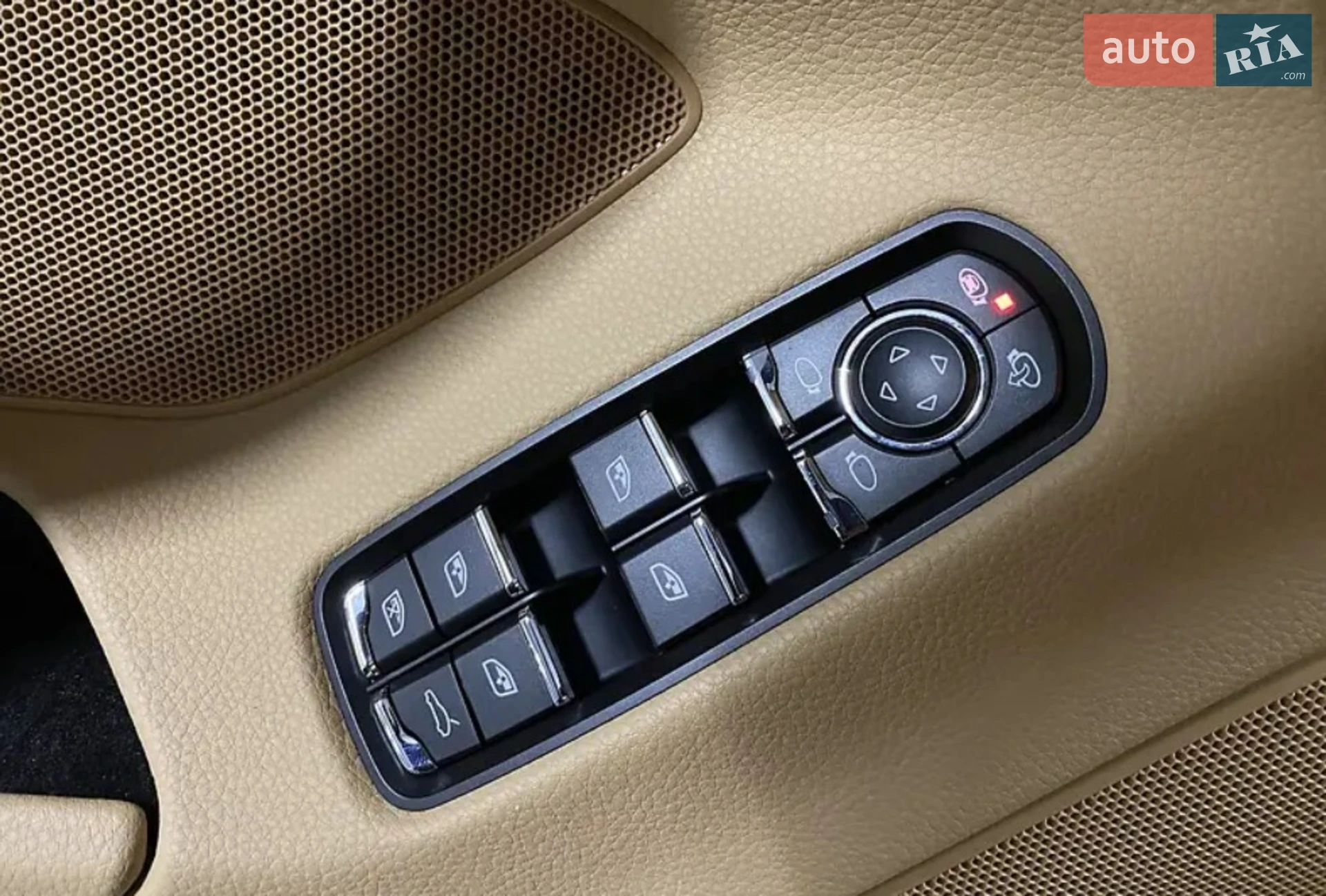 2016 Porsche Panamera - мініатюра 13