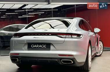 Фастбэк Porsche Panamera 2021 в 