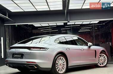 Фастбэк Porsche Panamera 2021 в 