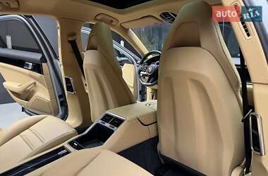 Фастбэк Porsche Panamera 2021 в 