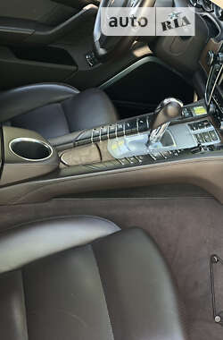 Лифтбек Porsche Panamera 2011 в 