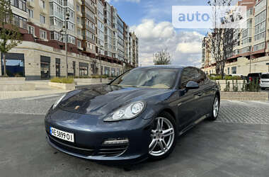 Фастбэк Porsche Panamera 2011 в Вишневом