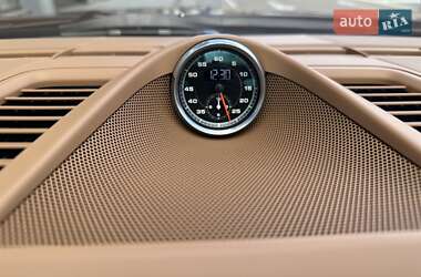Фастбэк Porsche Panamera 2010 в 