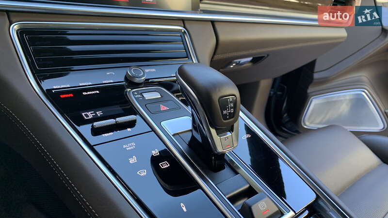 Фастбэк Porsche Panamera 2016 в Киеве