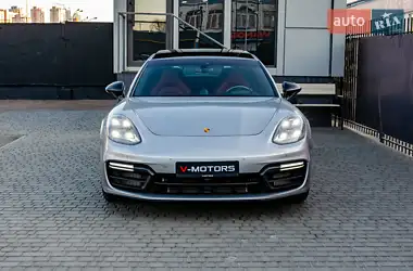 Porsche Panamera 2019