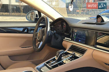 Фастбэк Porsche Panamera 2017 в 