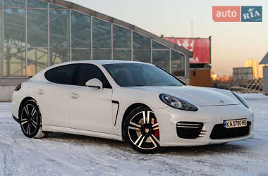 Фастбек Porsche Panamera 2013 в Києві