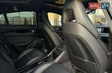 Фастбэк Porsche Panamera 2017 в 