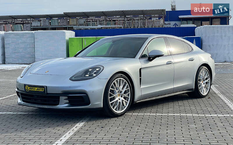 Фастбэк Porsche Panamera 2017 в Коломые