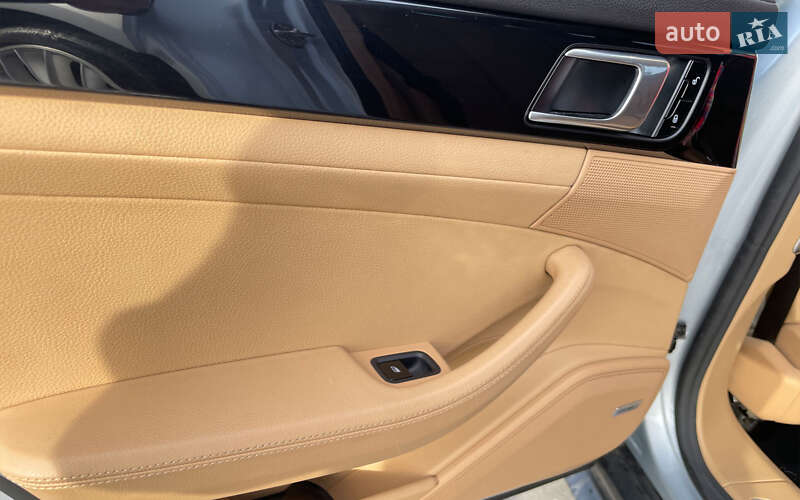 Фастбэк Porsche Panamera 2017 в Коломые
