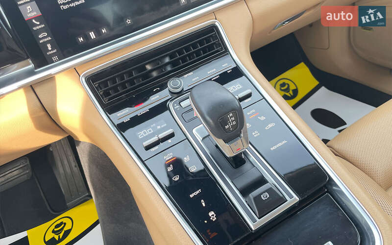 Фастбэк Porsche Panamera 2017 в Коломые