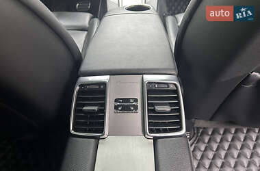 Фастбэк Porsche Panamera 2011 в 