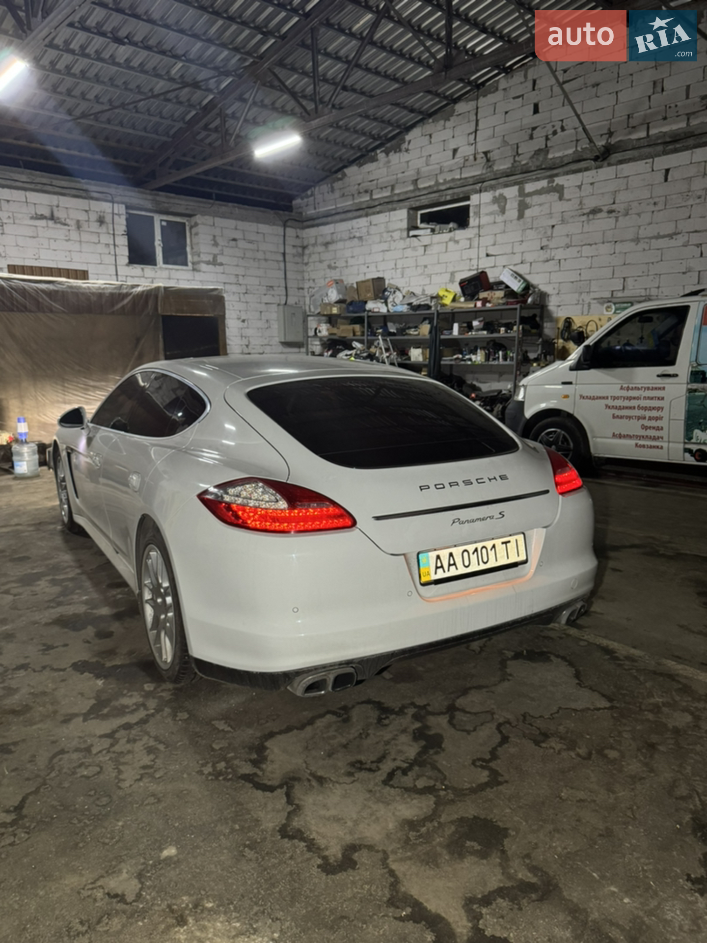 2010 Porsche Panamera - мініатюра 5