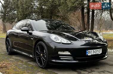 Фастбек Porsche Panamera 2010 в Трускавці