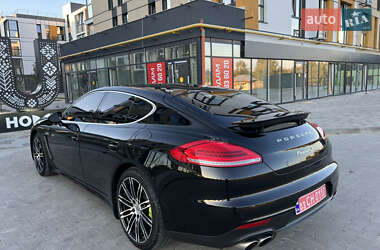 Фастбек Porsche Panamera 2014 в Володимирі