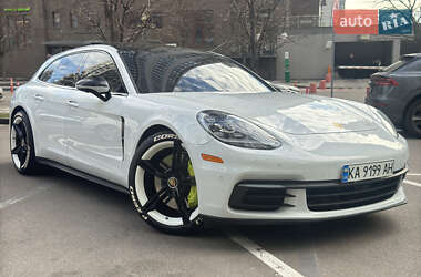 Фастбэк Porsche Panamera 2017 в 