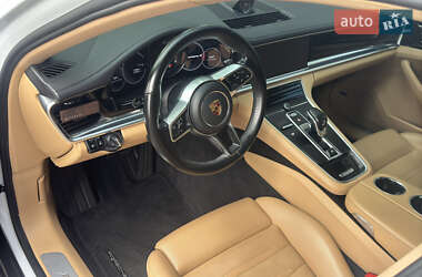 Фастбэк Porsche Panamera 2017 в 