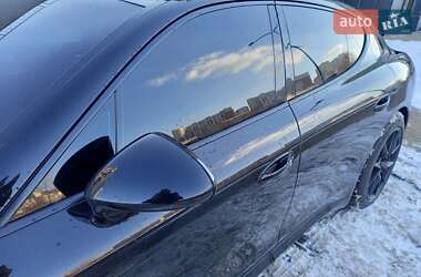 Фастбэк Porsche Panamera 2013 в 