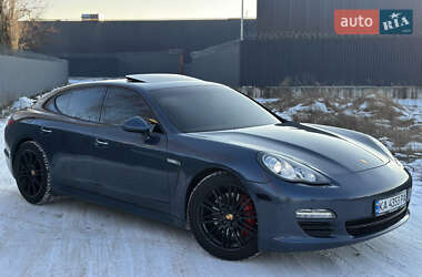 Фастбек Porsche Panamera 2011 в Чернігові