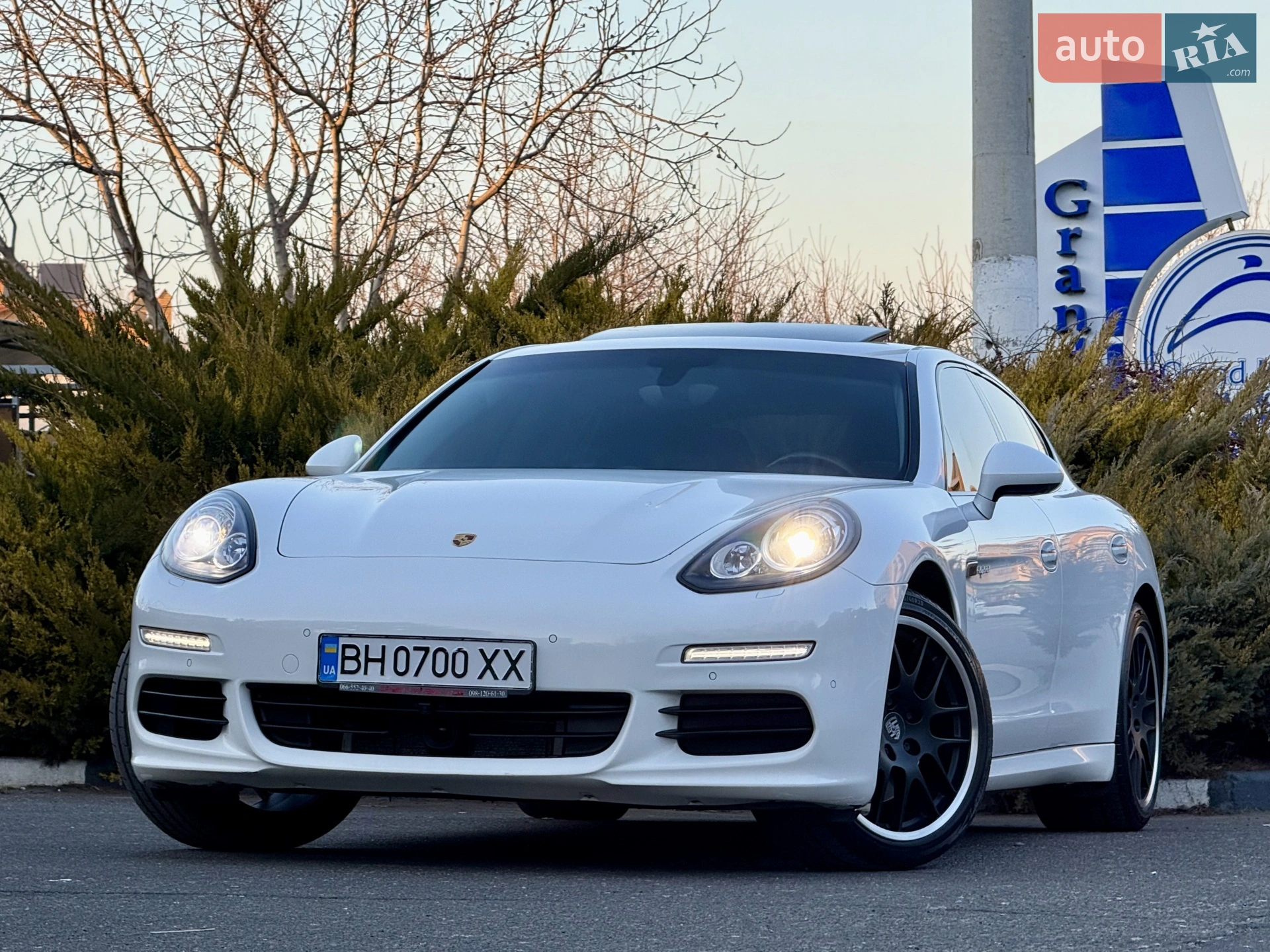 2013 Porsche Panamera - мініатюра 4