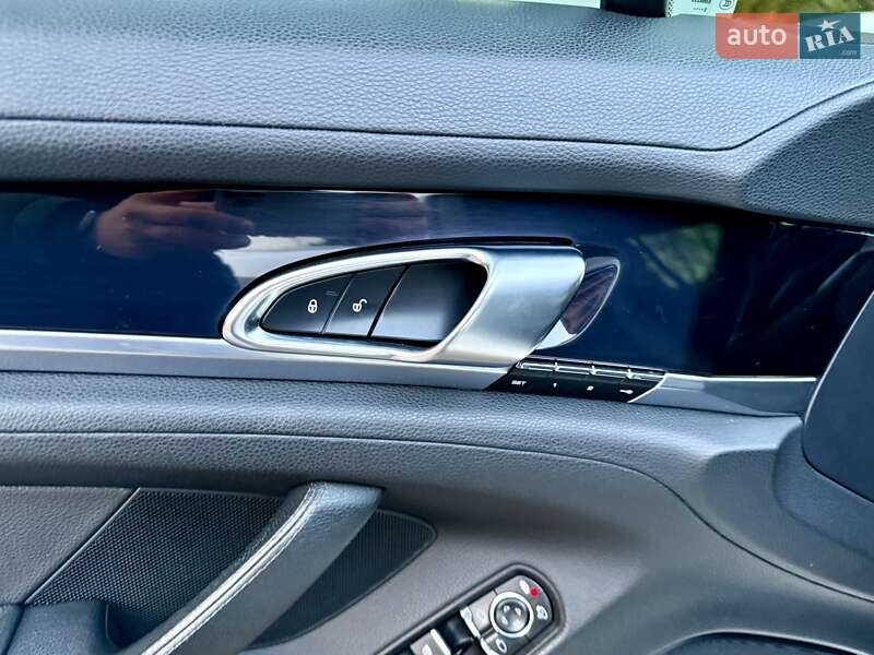 Фастбэк Porsche Panamera 2013 в Одессе фото 118 Фастбэк Porsche Panamera 2013 в Одессе