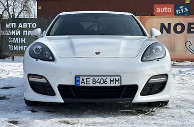 Фастбэк Porsche Panamera 2012 в Киеве