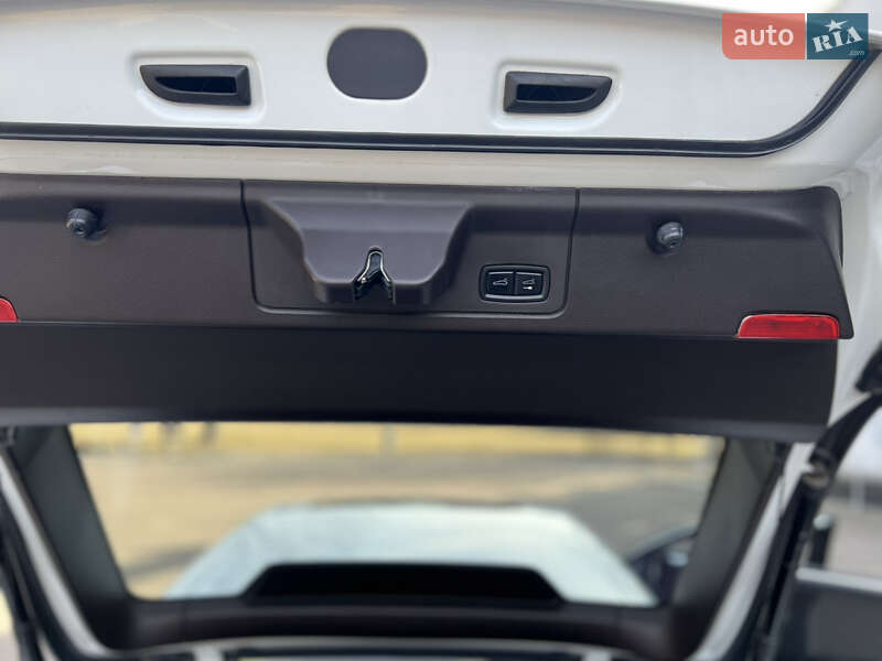 Фастбэк Porsche Panamera 2013 в Ровно