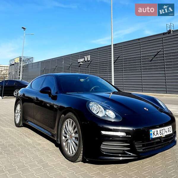 Porsche Panamera 2013
