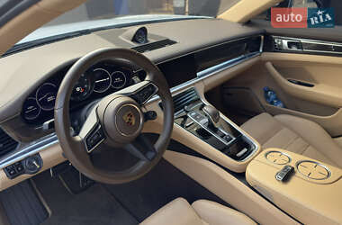 Фастбэк Porsche Panamera 2021 в 