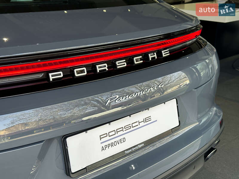 Фастбэк Porsche Panamera 2024 в Одессе