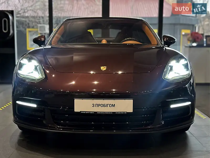 Фастбэк Porsche Panamera 2019 в 