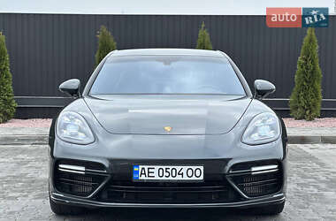 Фастбэк Porsche Panamera 2017 в 