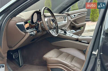 Фастбэк Porsche Panamera 2017 в 