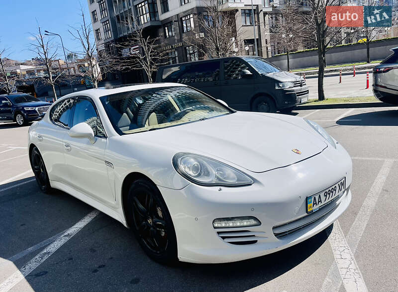 Фастбэк Porsche Panamera 2010 в Киеве