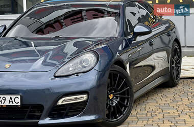 Фастбек Porsche Panamera 2012 в Одесі