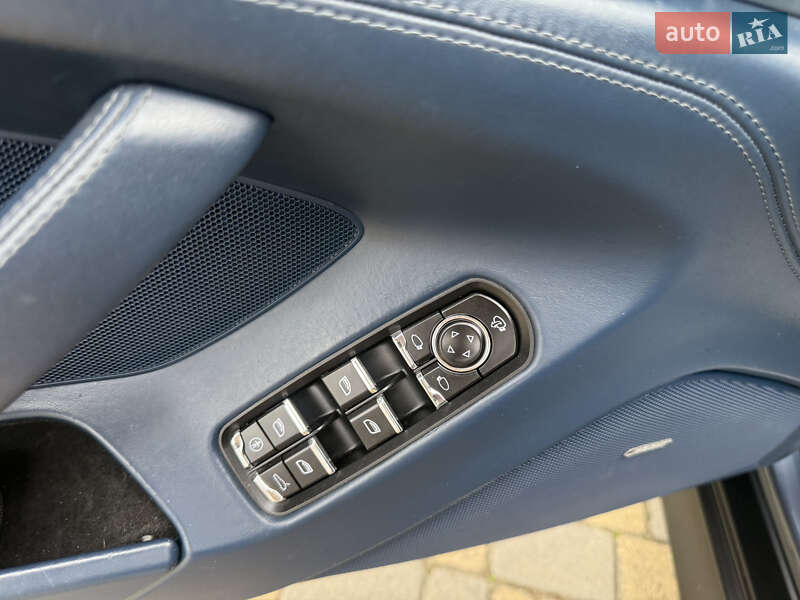 Фастбэк Porsche Panamera 2012 в Одессе