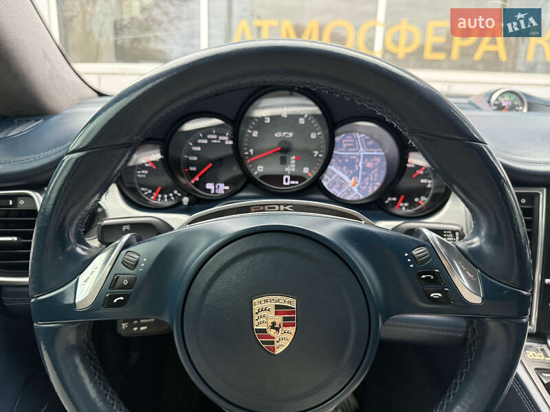 Фастбэк Porsche Panamera 2012 в Одессе