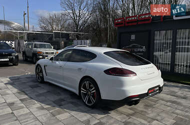 Фастбек Porsche Panamera 2013 в 